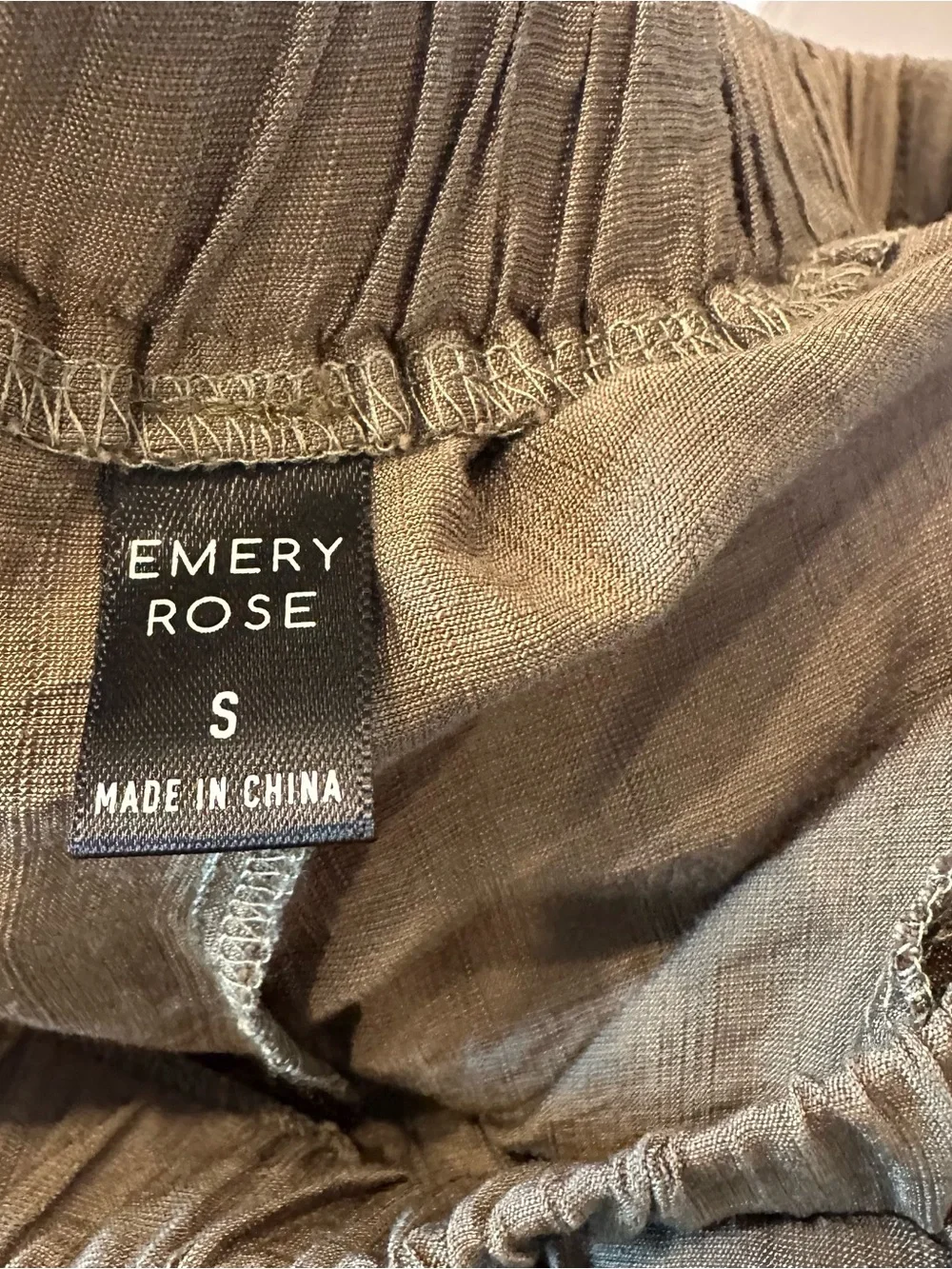 Emery Rose Olive Wide Leg Crop Pants Size S Boho Casual - Picture 3 of 3